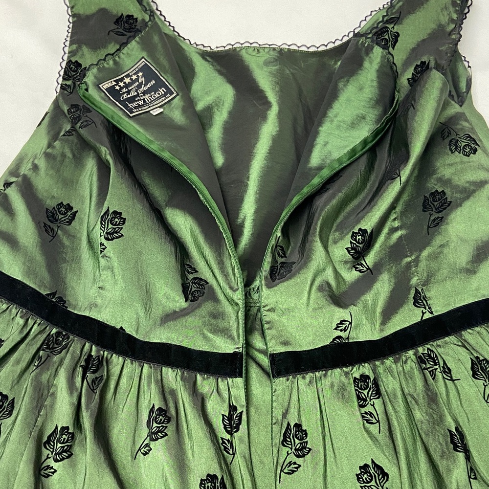 Neca Bella Swan Birthday Dress size 5XL twilight, vampire, collectible ASOS EUC - Picture 14 of 14